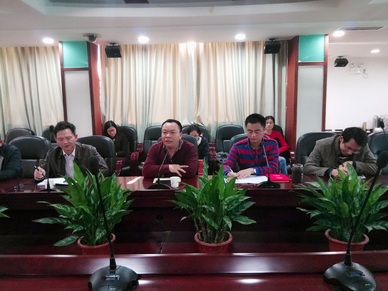 表扬先进、引发劲头，，，，，，，促总厂清静稳固——XPJ召开综治维稳事情表扬会