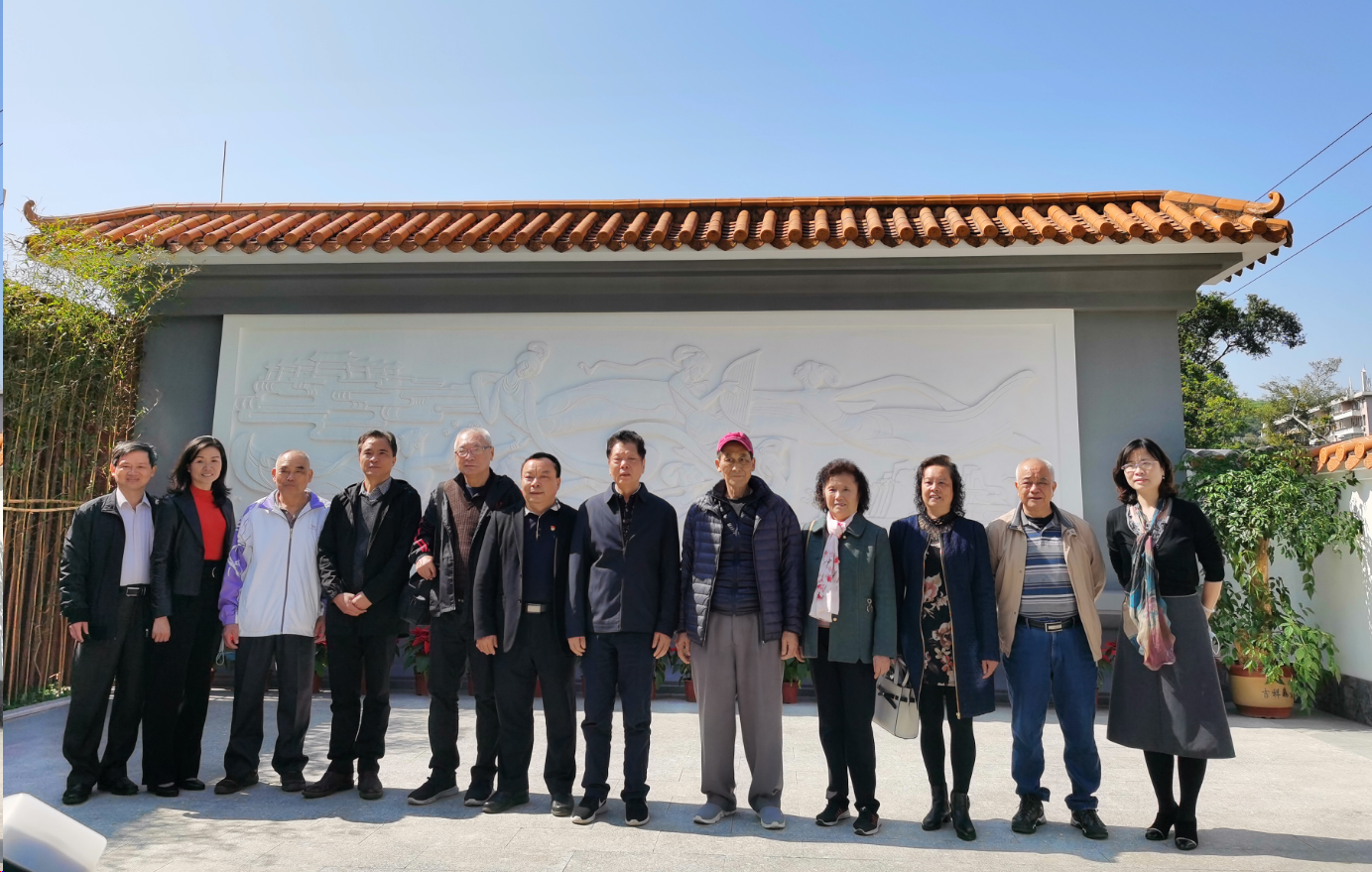 新春送祝福 关爱一直步——XPJ开展节前慰问退休员工系列活动